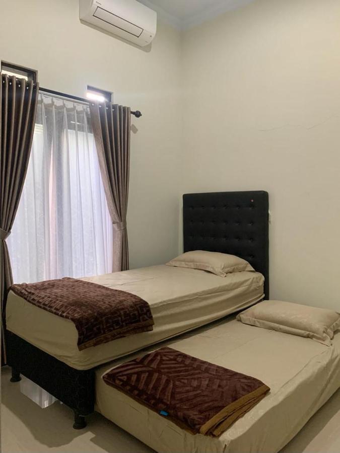 Guest House / Homestay Bukit Mutiara Residence Ngingas Exterior photo